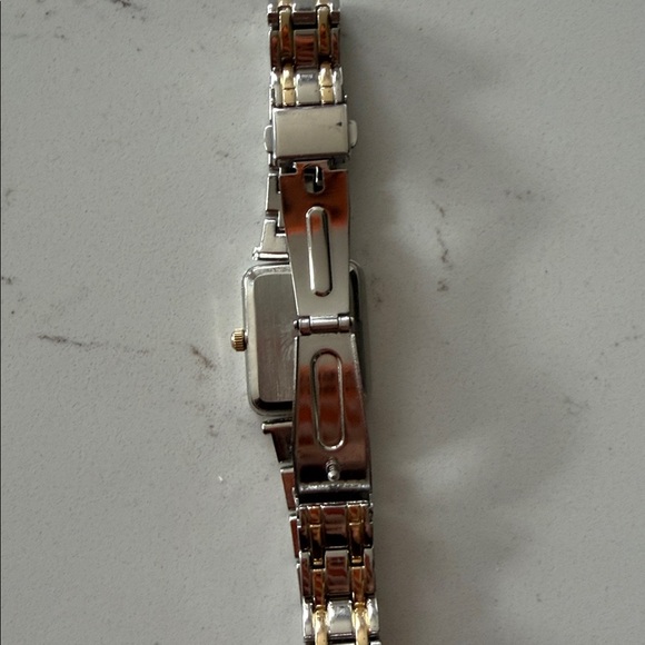 Two Tone Square Watch - Picture 4 of 6